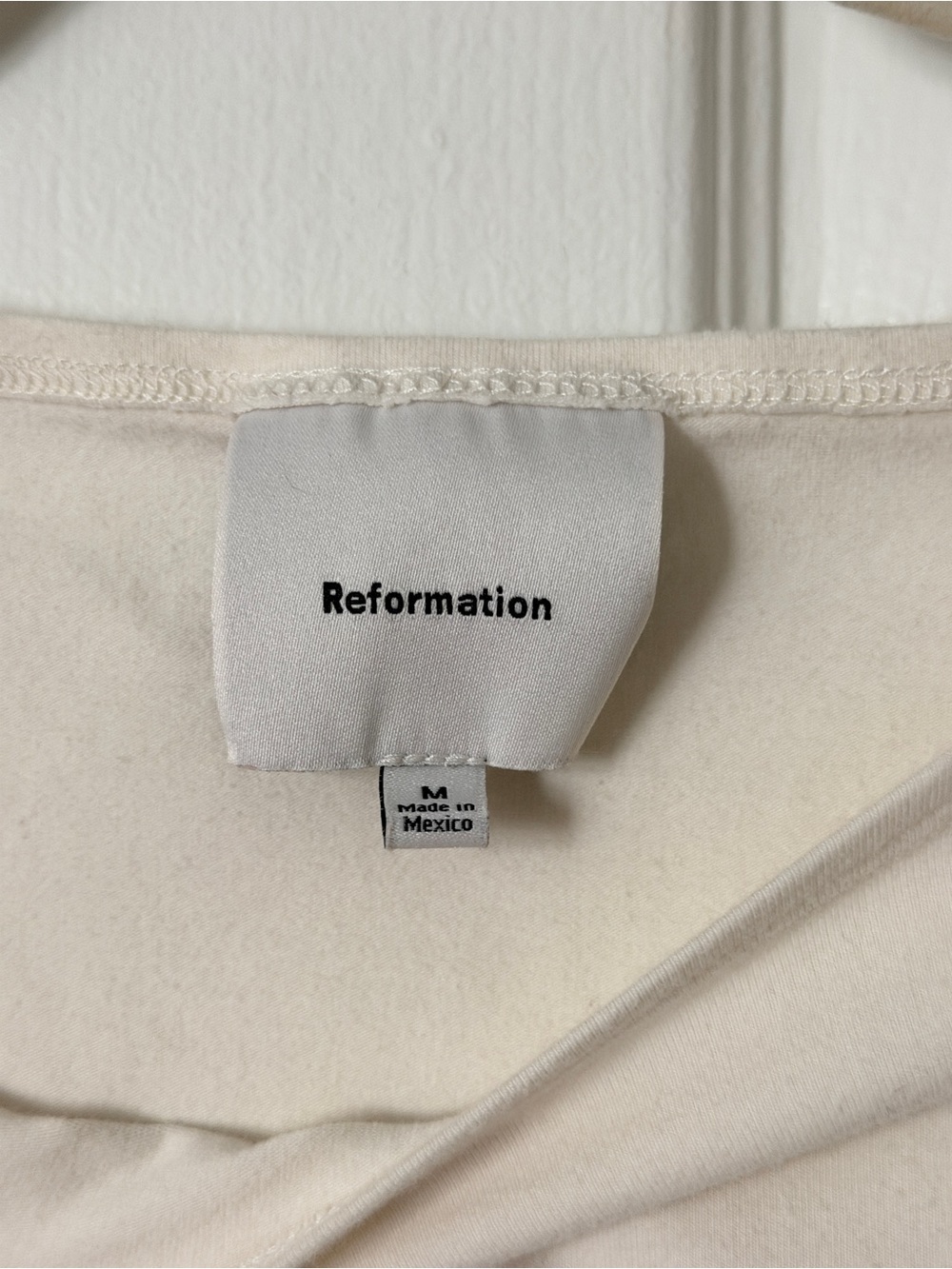 Reformation | Pears Top - Picture 7 of 7